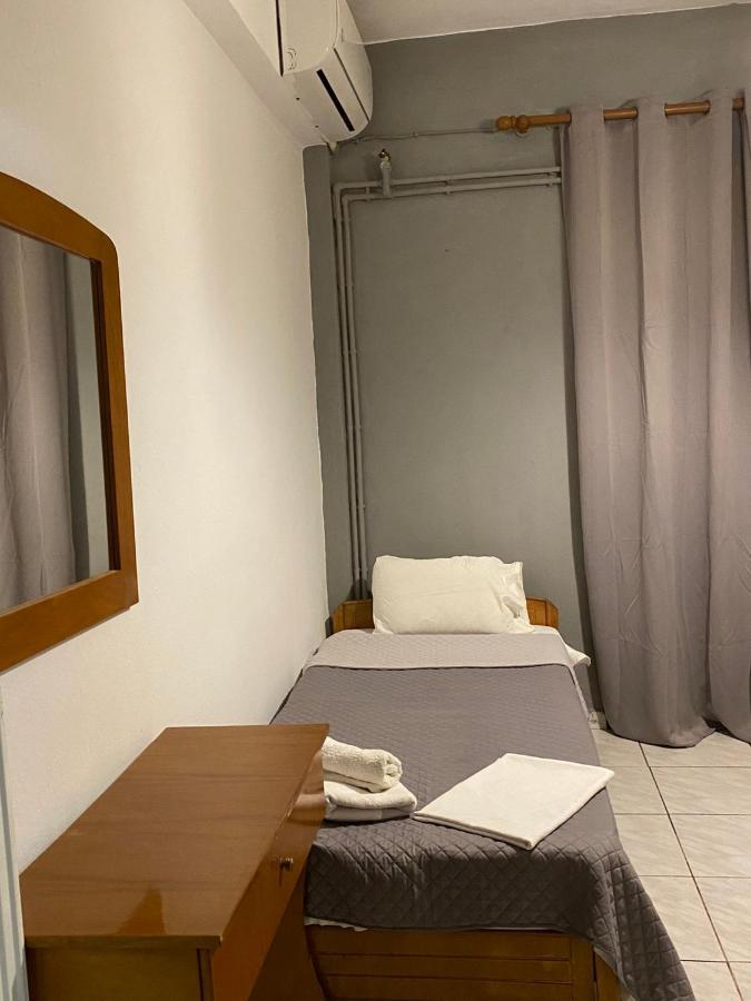 Pansion Vasiliki Apartment Ouranoupoli Bagian luar foto